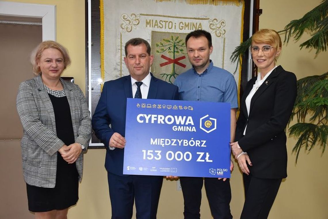 153 tysiące na informatyzację dla gminy Międzybórz