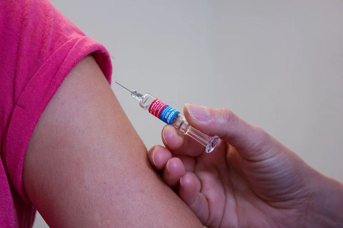19 kwietnia ruszy punkt szczepień w Atolu Oleśnica. Ile osób zaszczepi dziennie?