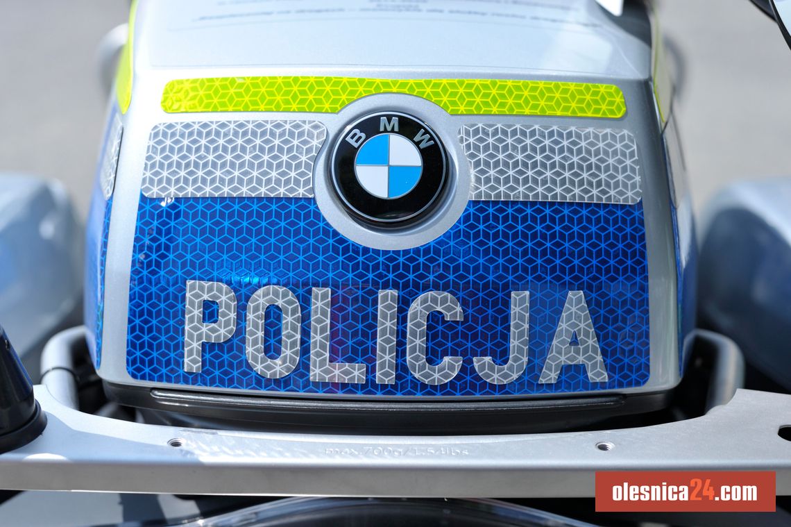 20-letni kierowca z powiatu oleśnickiego staranował auto. Zapłaci mandat 5.000 zł! 20-letni kierowca z powiatu oleśnickiego staranował auto. Zapłaci mandat 5.000 zł!
