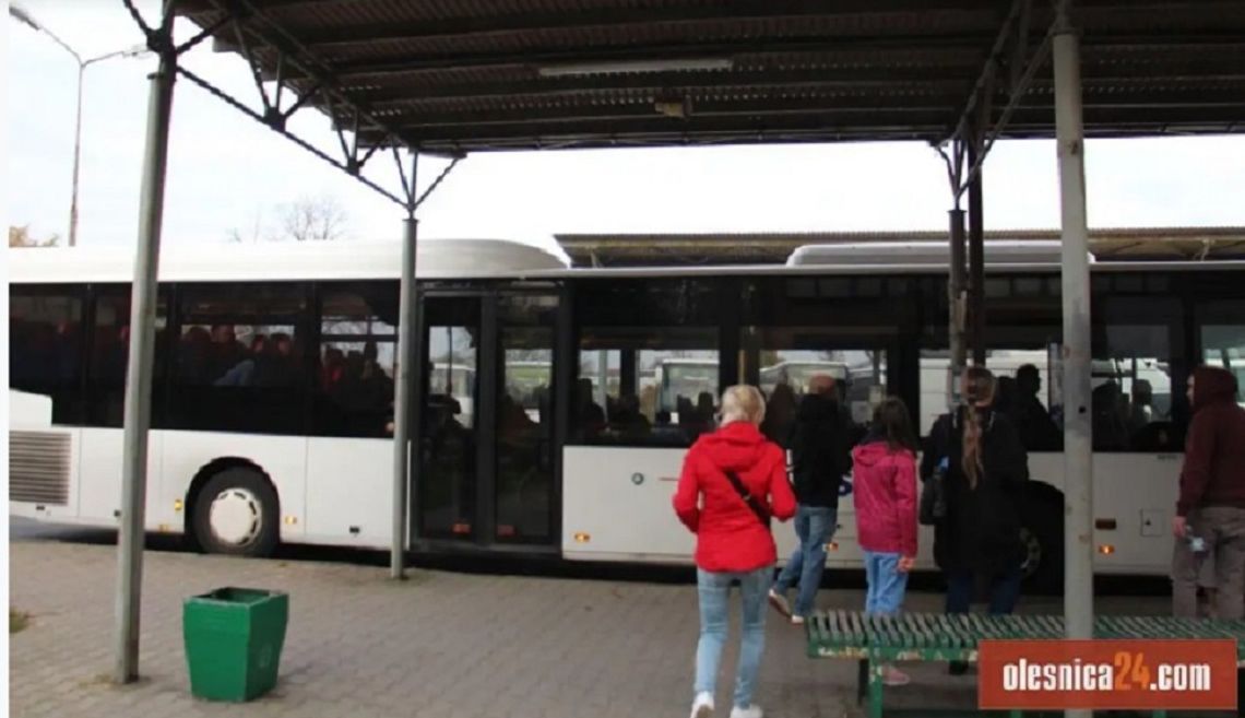 Agresja na linii 504. Kierowca wyłączył autobus i groził pasażerkom