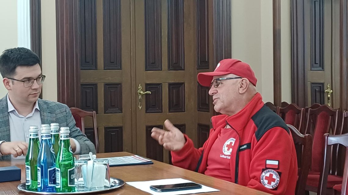 Aktywista PCK zajechał do burmistrza