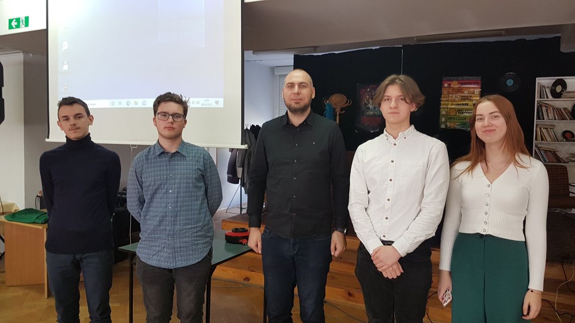Aleksander Wolski z I LO w Oleśnicy laureatem Międzyszkolnego Konkursu Fizycznego