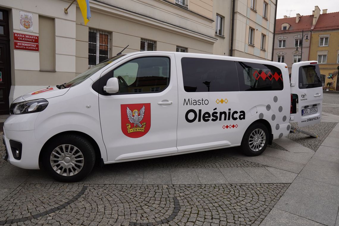 Auto dla Zespołu Oświaty Samorządowej w Oleśnicy