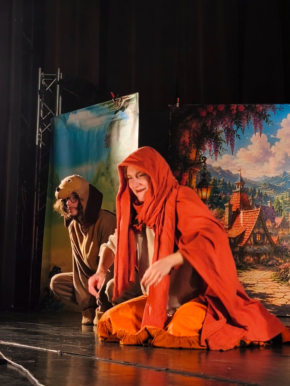 Bajkowe widowiska podbijają serca najmłodszych. Teatr zawitał do Oleśnicy Bajkowe widowiska podbijają serca najmłodszych. Teatr zawitał do Oleśnicy