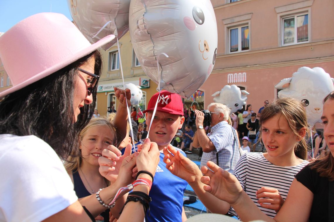 Bawmy się! Ruszył Oleśnicki Festiwal Cyrkowo Artystyczny - co się działo w piątek? [AKTUALIZACJA]
