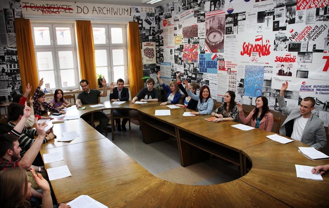 Bezpieczeństwo w praktyce i analizie - studia na WNS UWr!