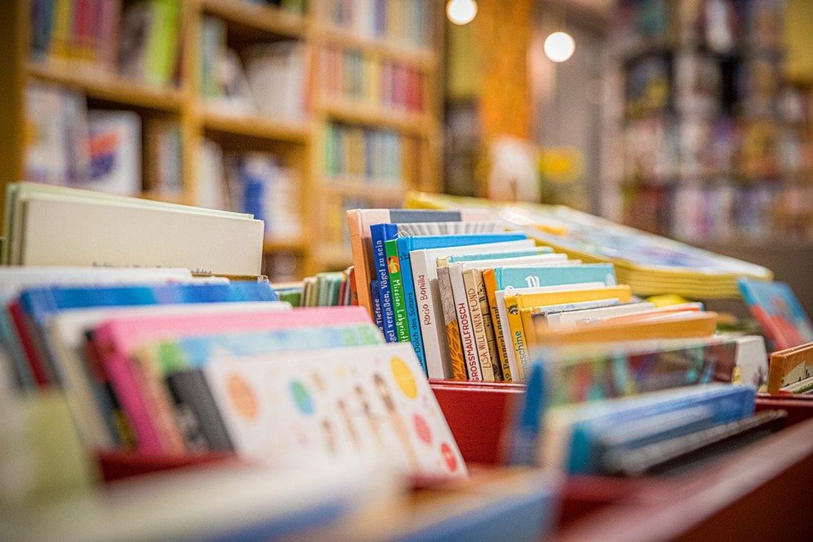 Biblioteka w Oleśnicy zaprasza na grudniową Giełdę Książki