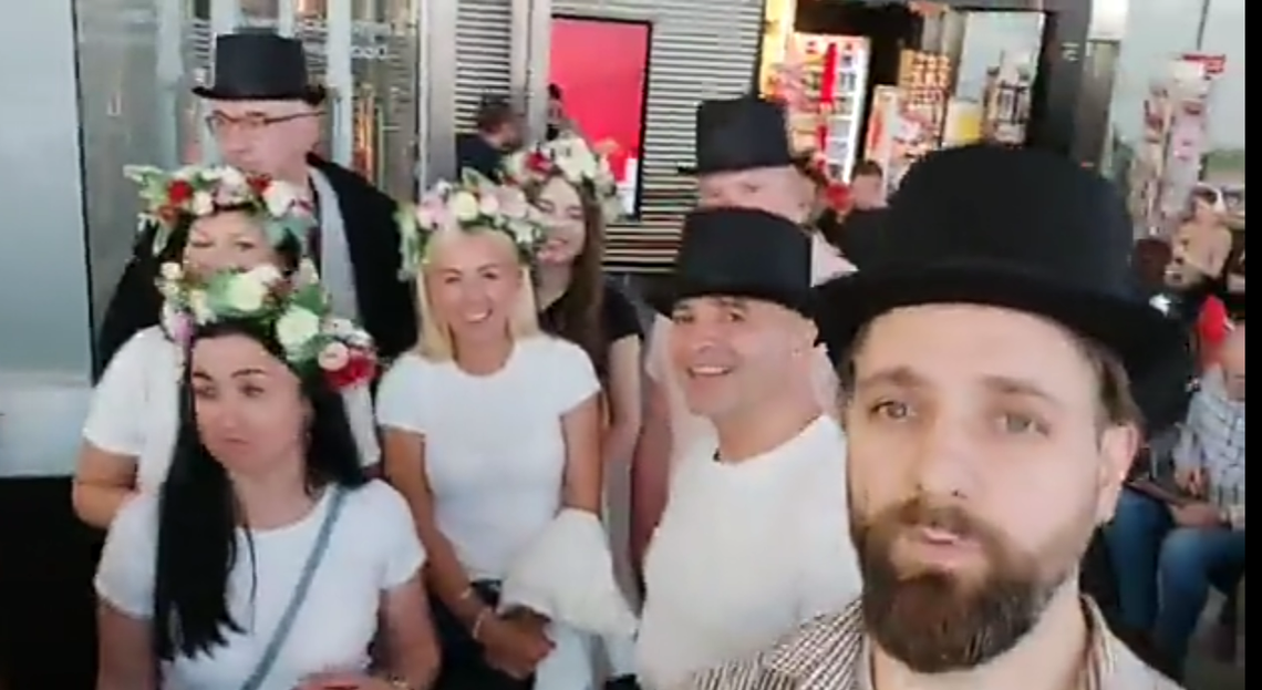 Bierutowianie Bis zaśpiewali w samolocie 