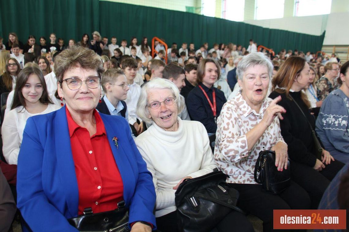 Bierutowskiej podstawówce stuknęło 80 lat! Bierutowskiej podstawówce stuknęło 80 lat!