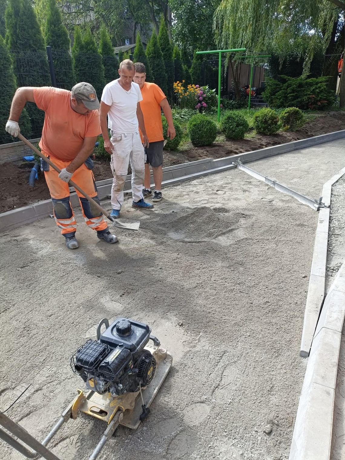 Budują sięgacze na Stolarskiej