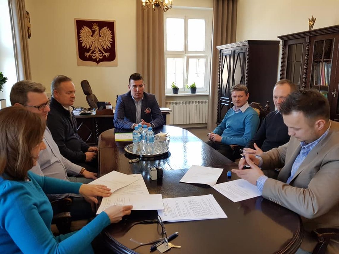 Burmistrz Sycowa podpisał ważną umowę