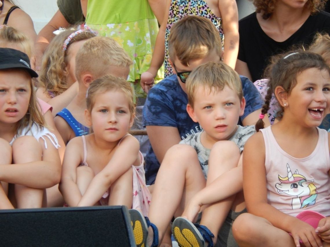 Calineczka na Rynku w Oleśnicy