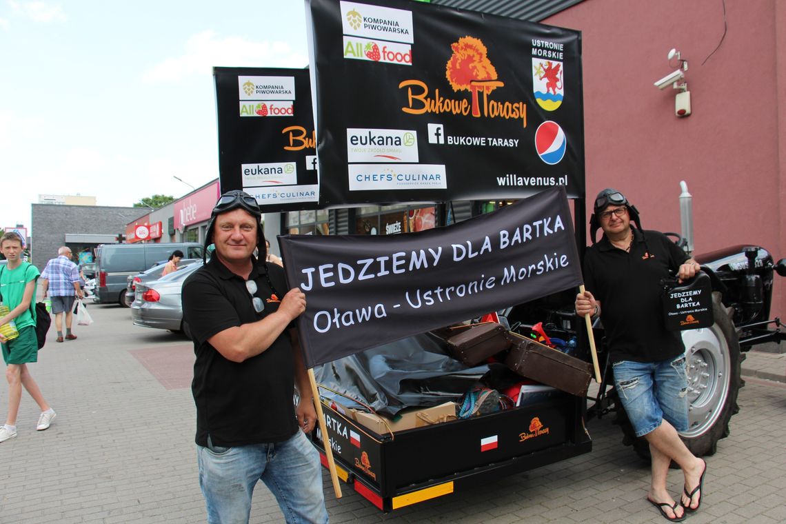 Charytatywna podróż, czyli panowie w pilotkach w Oleśnicy 