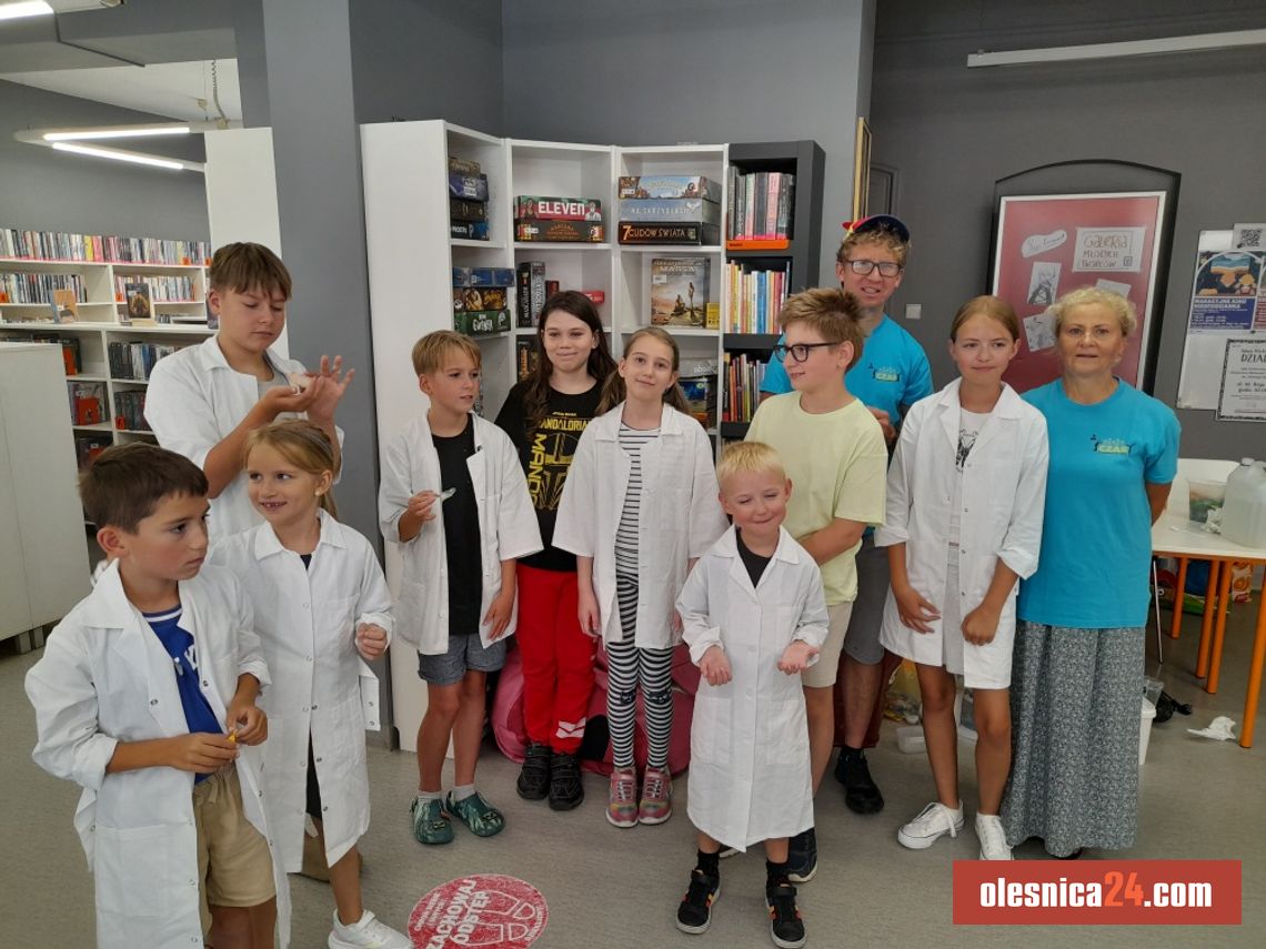 Chemiczna podróż do świata dinozaurów podczas "Sowiego Lata" Chemiczna podróż do świata dinozaurów podczas "Sowiego Lata"