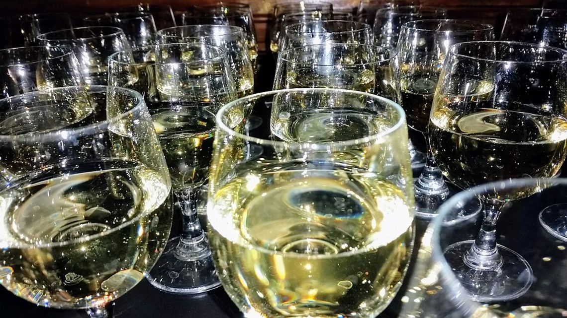 De Sas zaprasza na Wino Świętomarcińskie