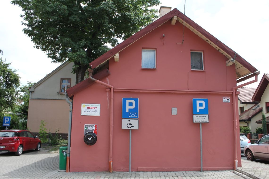 Defibrylator przy Urzędzie Gminy Oleśnica