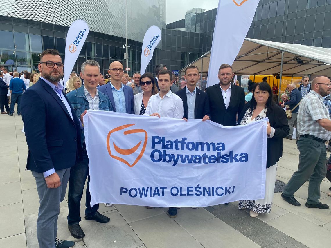Delegacja oleśnickiej Platformy Obywatelskiej na konwencji w Radomiu