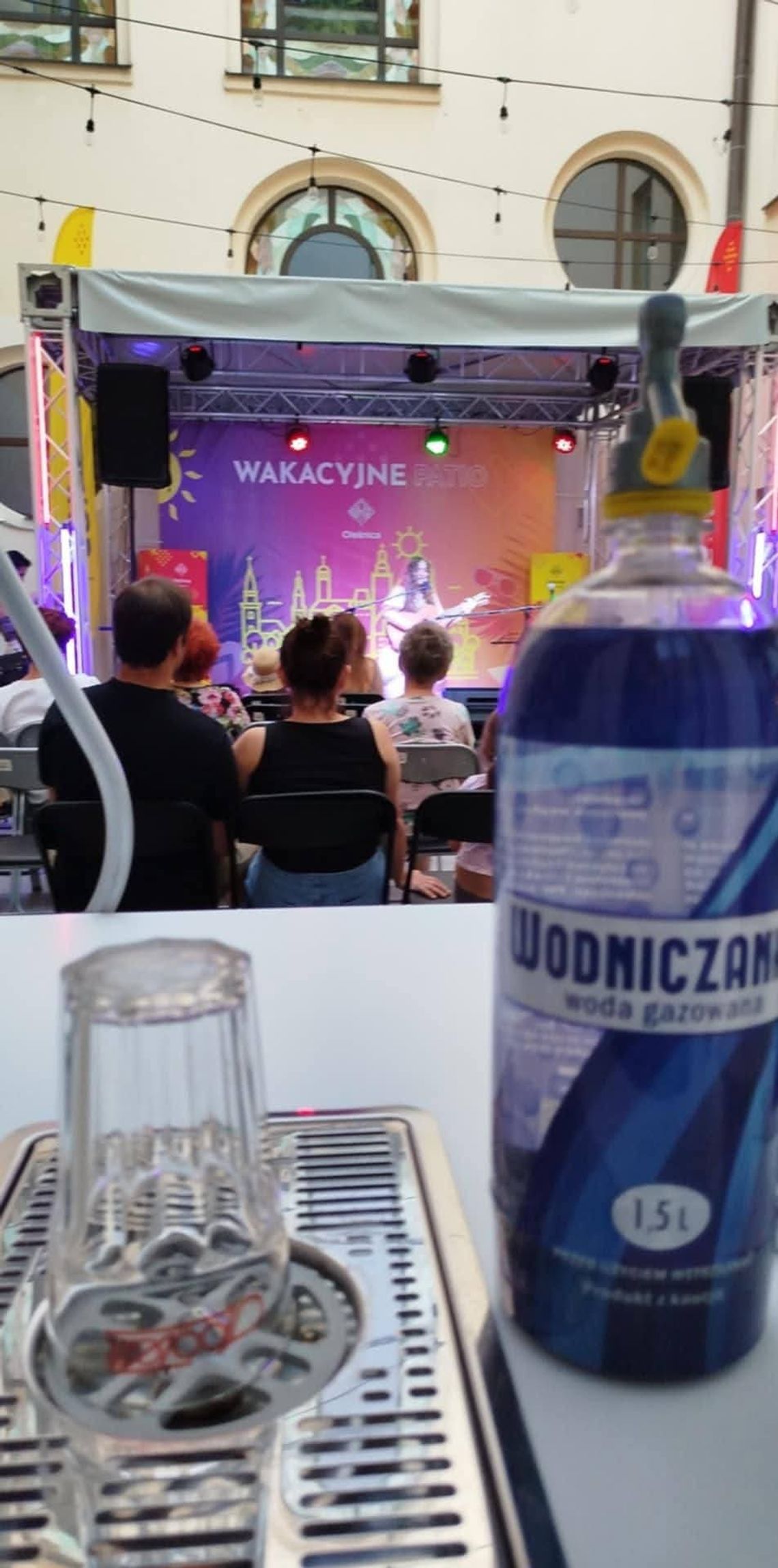 Dla ochłody łyk oleśnickiej wody