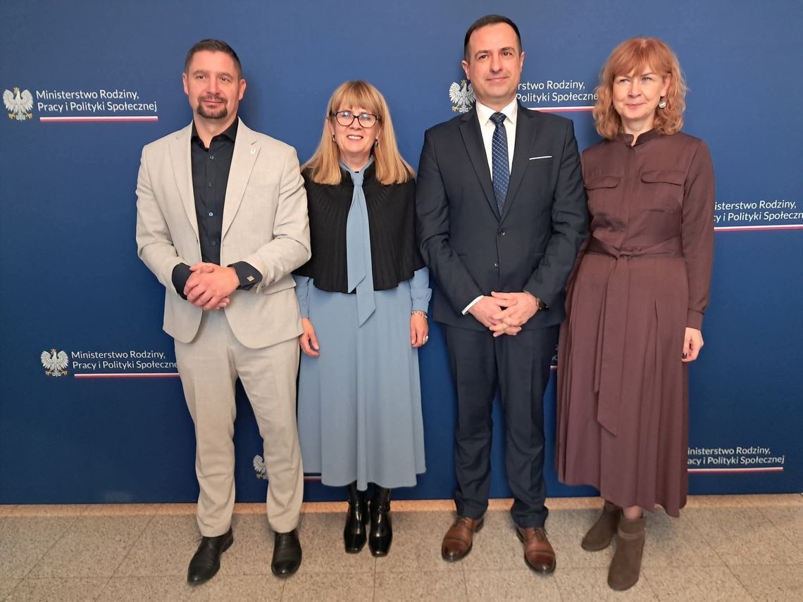 Dyrektor PCPR Oleśnica uczestniczką obchodów Dnia Pracownika Socjalnego w Warszawie Dyrektor PCPR Oleśnica uczestniczką obchodów Dnia Pracownika Socjalnego w Warszawie