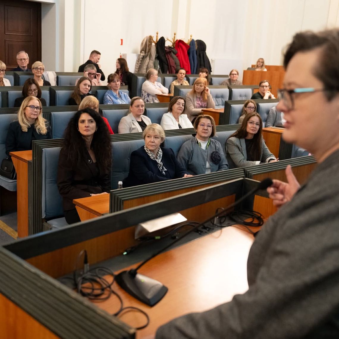 Dyrektorki SP7 i SP4 na spotkaniu z wiceminister edukacji Katarzyną Lubnauer Dyrektorki SP7 i SP4 na spotkaniu z wiceminister edukacji Katarzyną Lubnauer