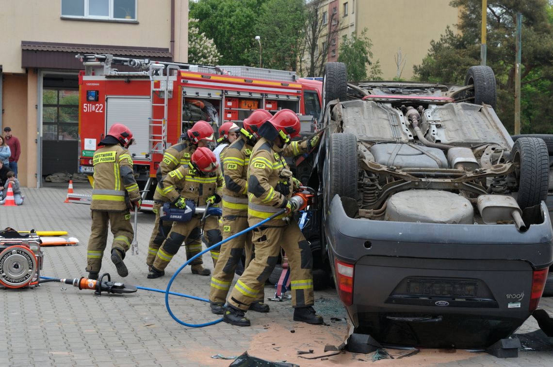 Dzień Otwartej Strażnicy w Komendzie Powiatowej Państwowej Straży Pożarnej w Oleśnicy