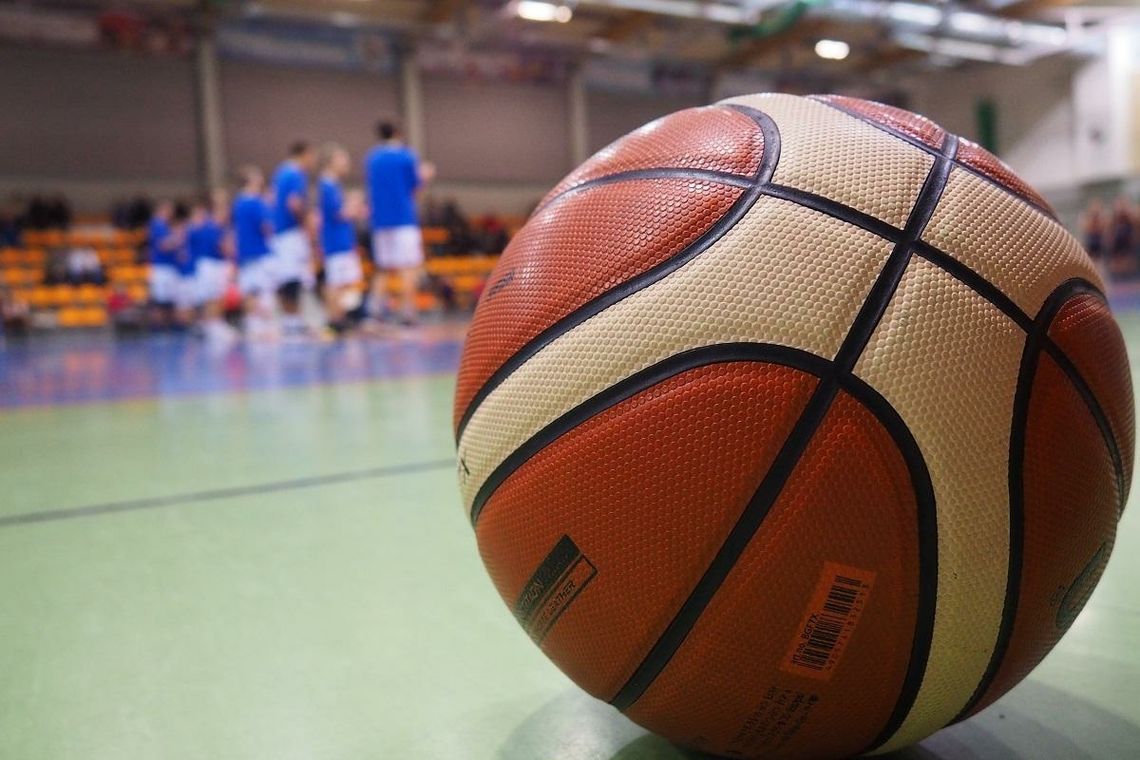 Dzisiaj koszykarze Team-Plastu podejmą w Oleśnicy rywali z Jeleniej Góry Dzisiaj koszykarze Team-Plastu podejmą w Oleśnicy rywali z Jeleniej Góry