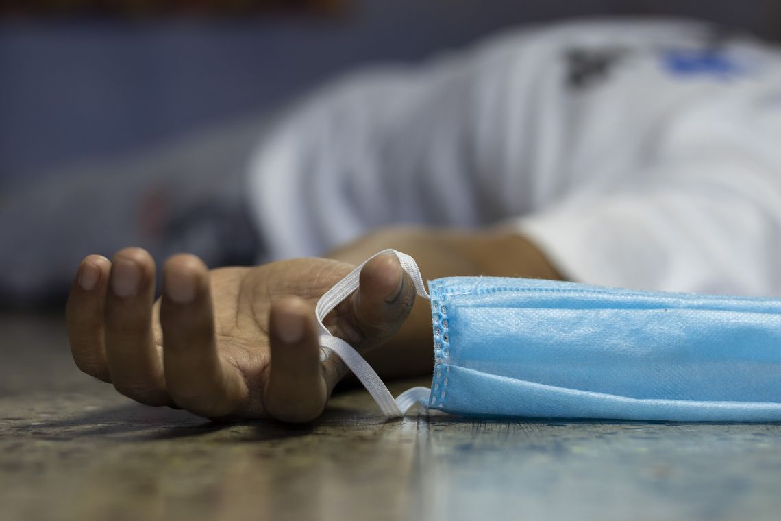 Eksperci PAN: Sytuacja epidemiczna zaczyna wymykać się spod kontroli
