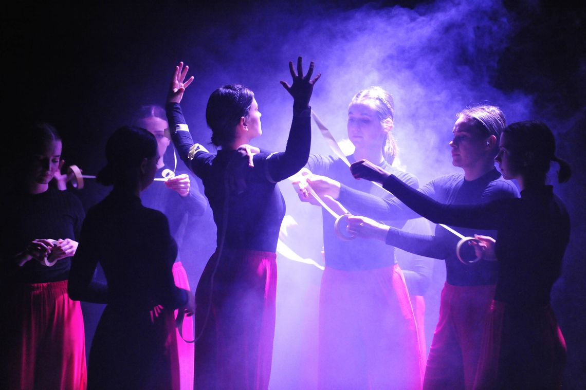 Festiwal Teatrów Tańca Współczesnego "Momentum"