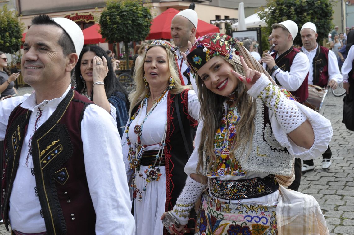 Folklor z całego świata w Oleśnicy