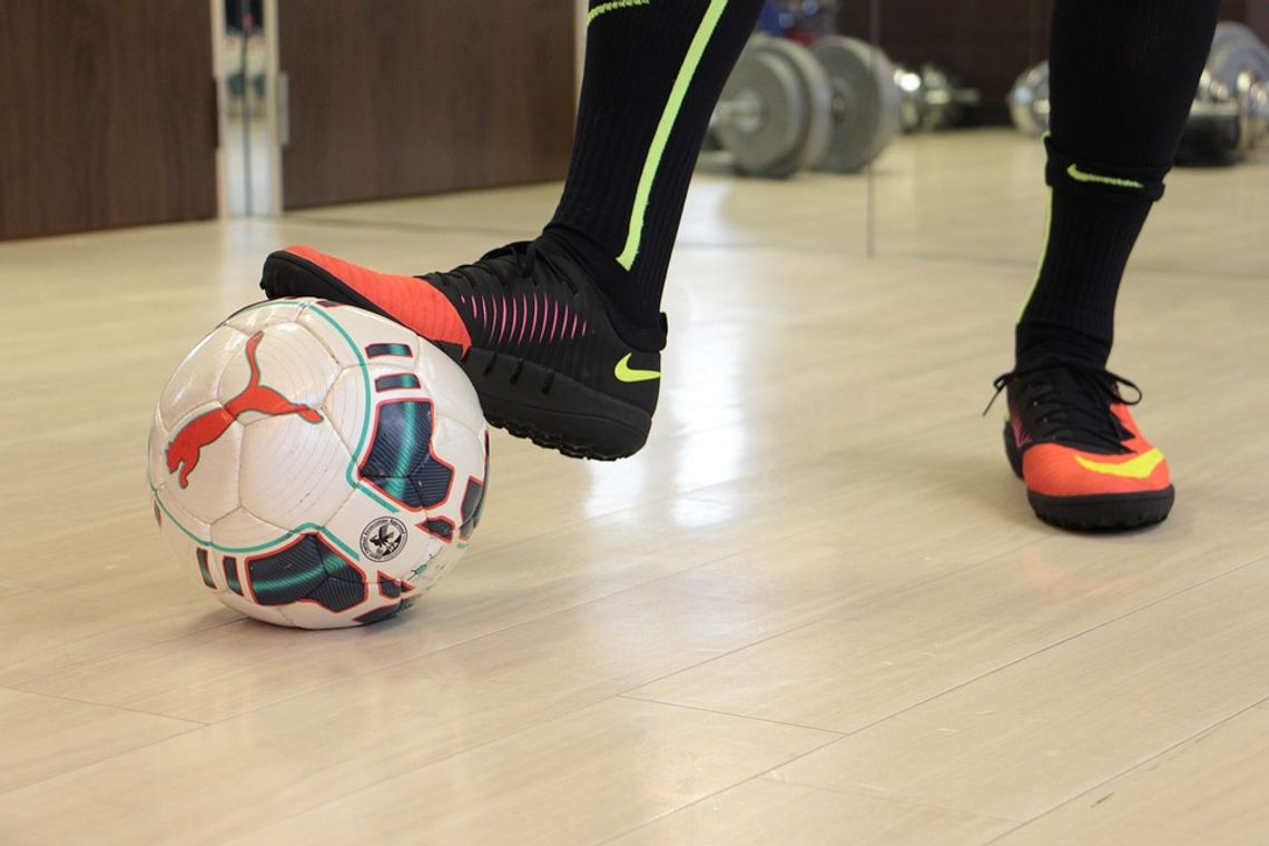 Futsal i siatkówka w hali Atola w Oleśnicy Futsal i siatkówka w hali Atola w Oleśnicy