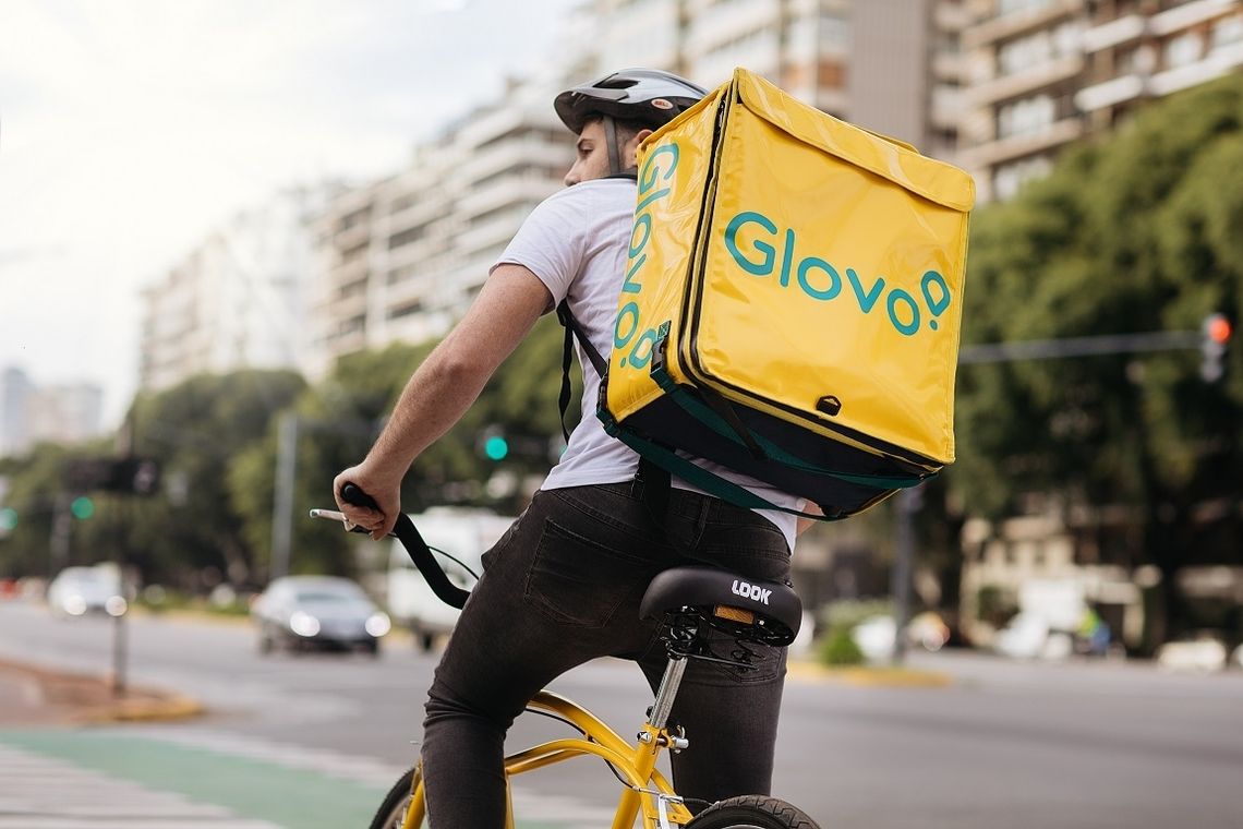 Glovo: Jedzenie i zakupy z dostawą do biura i domu w Oleśnicy