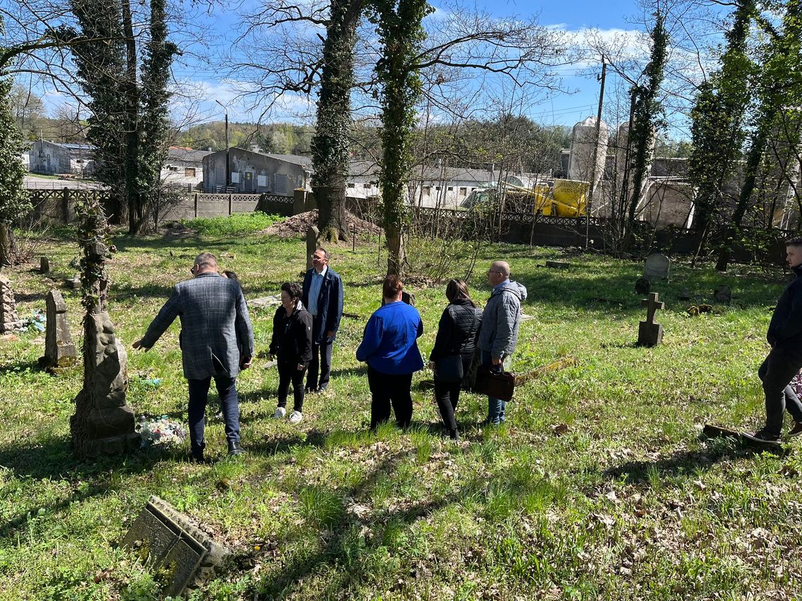 Gmina Międzybórz w walce o tytuł „Pięknej Wsi Dolnośląskiej”. Komisja pod wrażeniem!