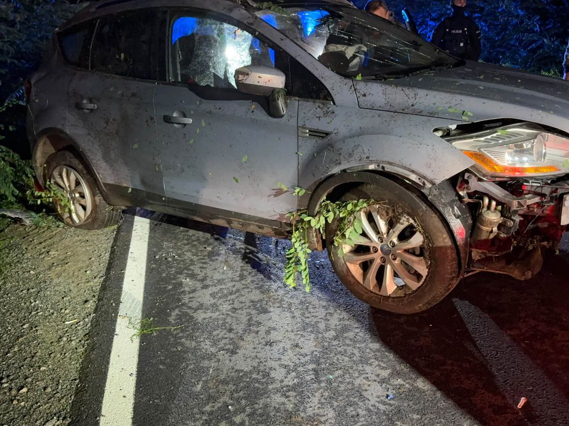 Gorący dzień dla strażaków z Grabowna Wielkiego: pożar stodoły i poważny wypadek. Lądował śmigłowiec LPR Gorący dzień dla strażaków z Grabowna Wielkiego: pożar stodoły i poważny wypadek. Lądował śmigłowiec LPR