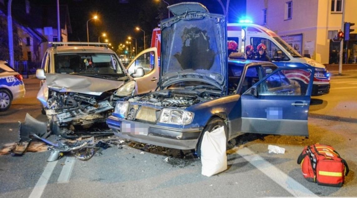 Groźny wypadek na skrzyżowaniu w Oleśnicy