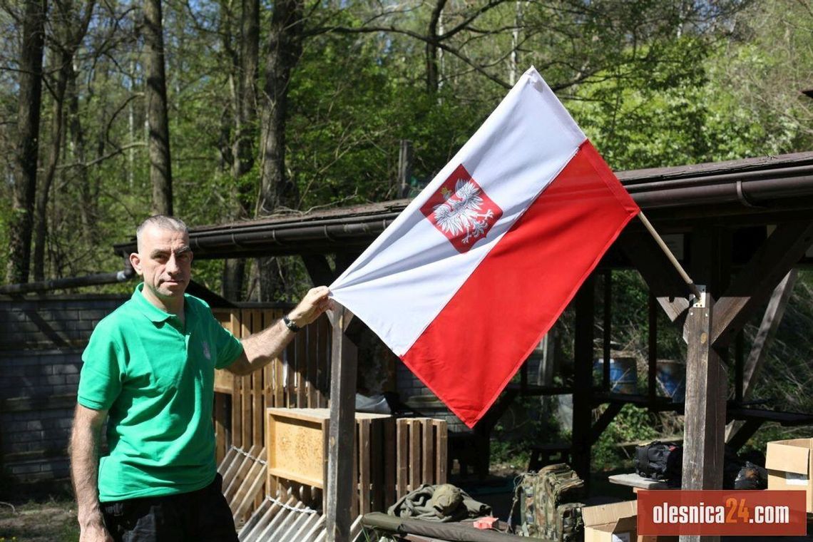 Huknęło na cześć flagi!