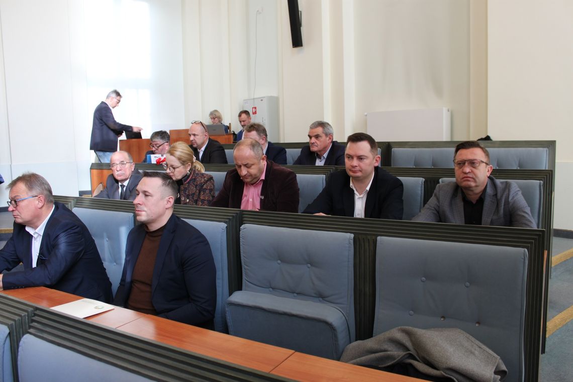 Jak pomóc gminom z obszarami wiejskimi?