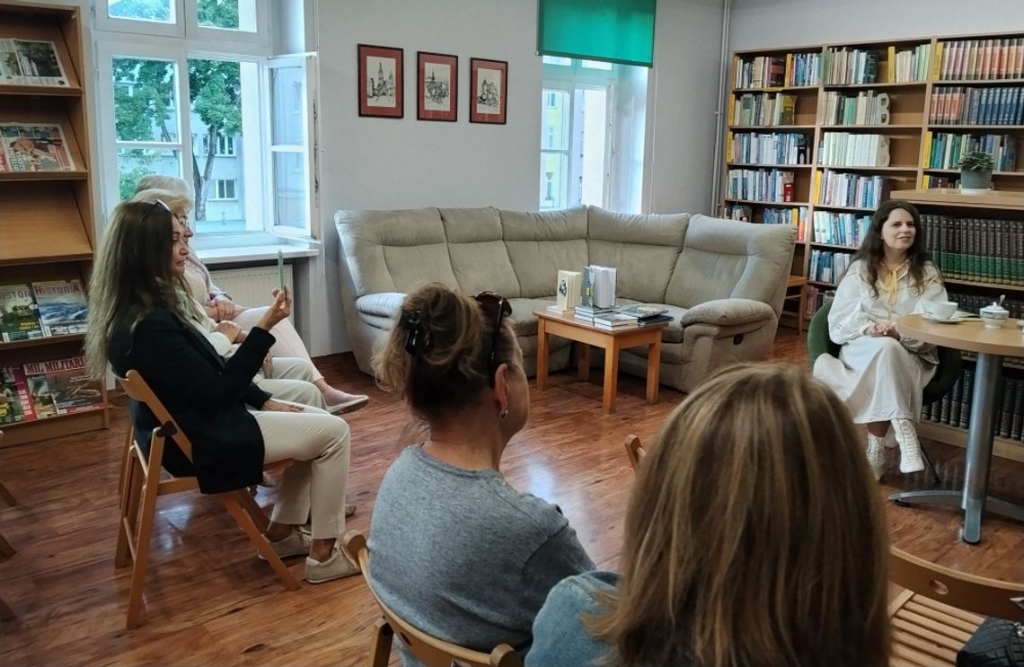 Jakich literackich bohaterek chcą kobiety? Po spotkaniu z Anną Dominą i Larysą Rudak Jakich literackich bohaterek chcą kobiety? Po spotkaniu z Anną Dominą i Larysą Rudak