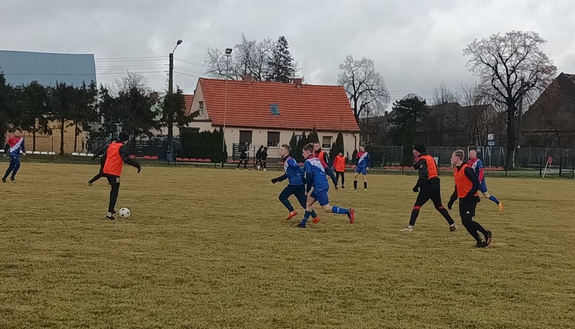 Juniorzy z Solnik Małych kontra namysłowianie Juniorzy z Solnik Małych kontra namysłowianie