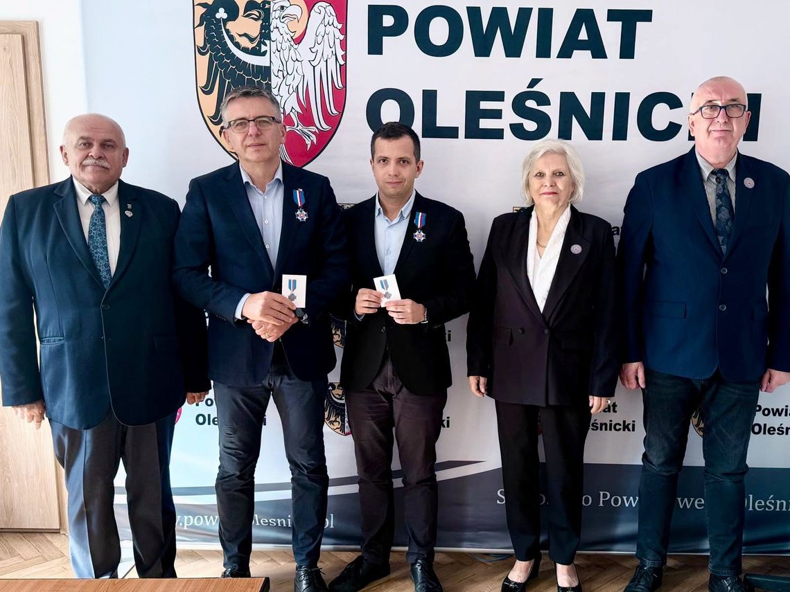Kaliskie Krzyże Zasłużonych dla starosty i wicestarosty