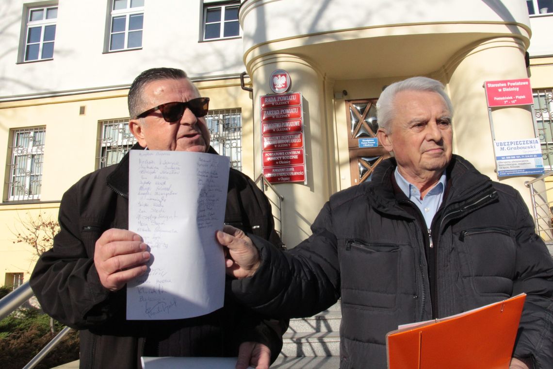 Kazimierz Karpienko oskarża firmę i eks-starostę