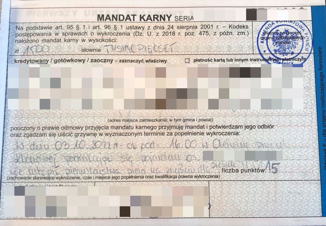 Kierujący audi nie ustąpił pierwszeństwa na przejściu dla pieszych. Odjechał, ale wpadł przez monitoring...