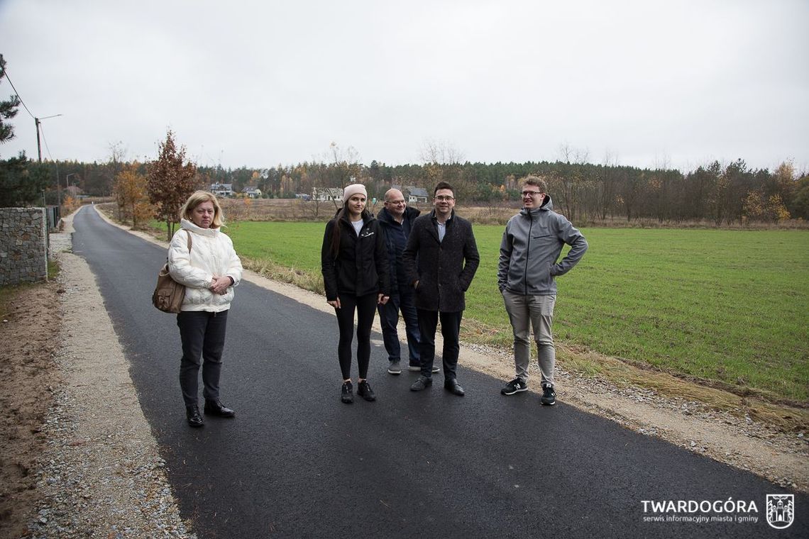 Kolejne odcinki gminnych dróg po przebudowie