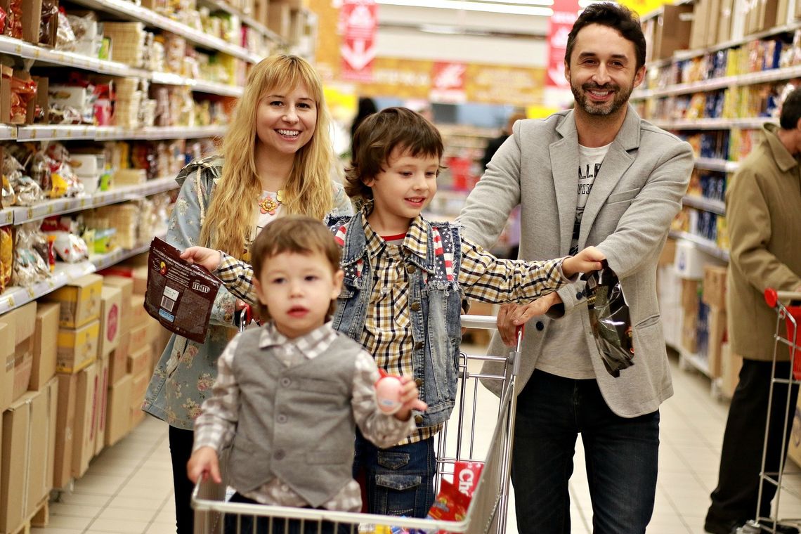 NOWY MARKET I MINIGALERIA W OLEŚNICY!