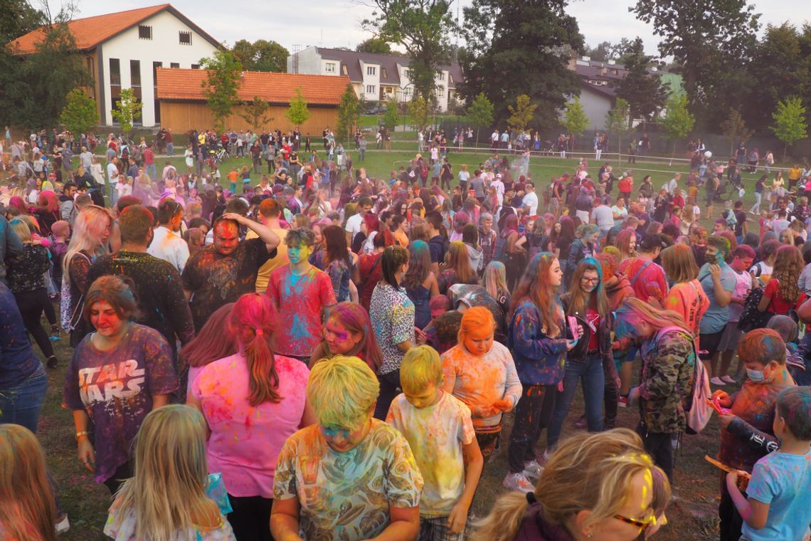 Kolor Fest, czyli najbardziej kolorowy dzień w Oleśnicy /ZDJĘCIA, WIDEO/