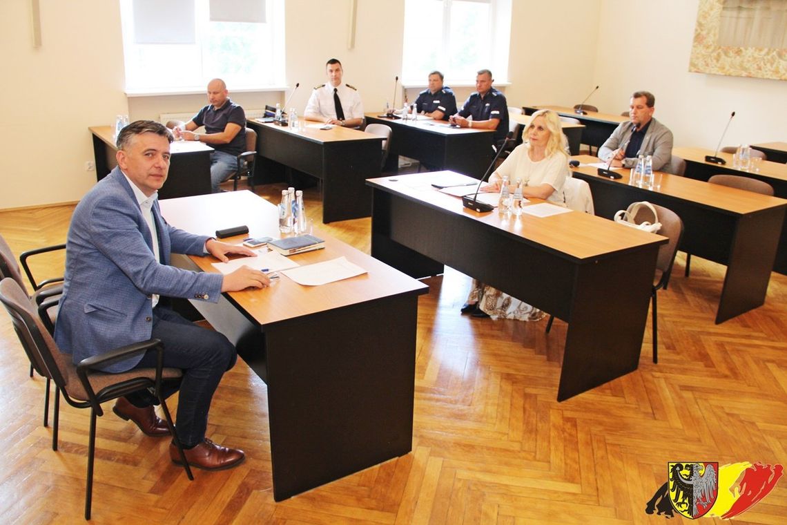 Komisja Rady Powiatu o bezpieczeństwie i uchodźcach. Ilu ich jest w powiecie oleśnickim?
