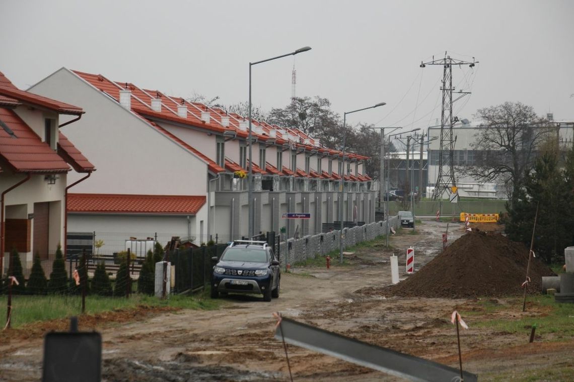 Koniec z błotem i wybojami na ulicy w Oleśnicy