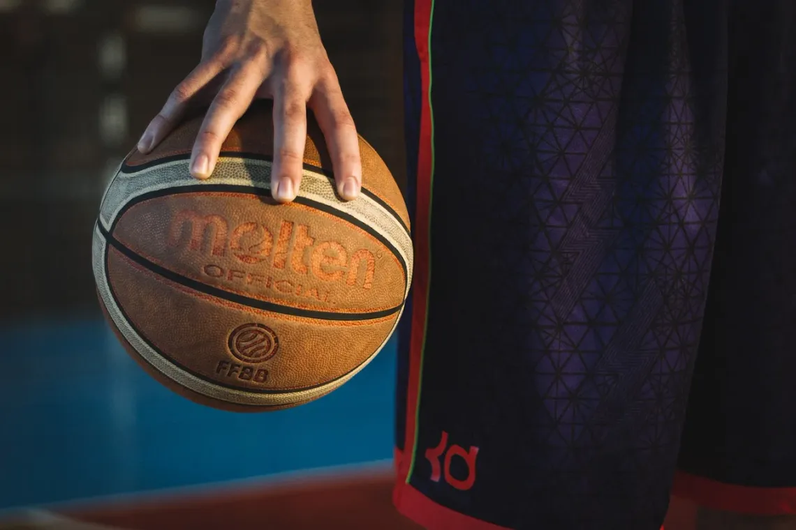 Koszykarze z Oleśnicy pokonują Basket z Gorzowa