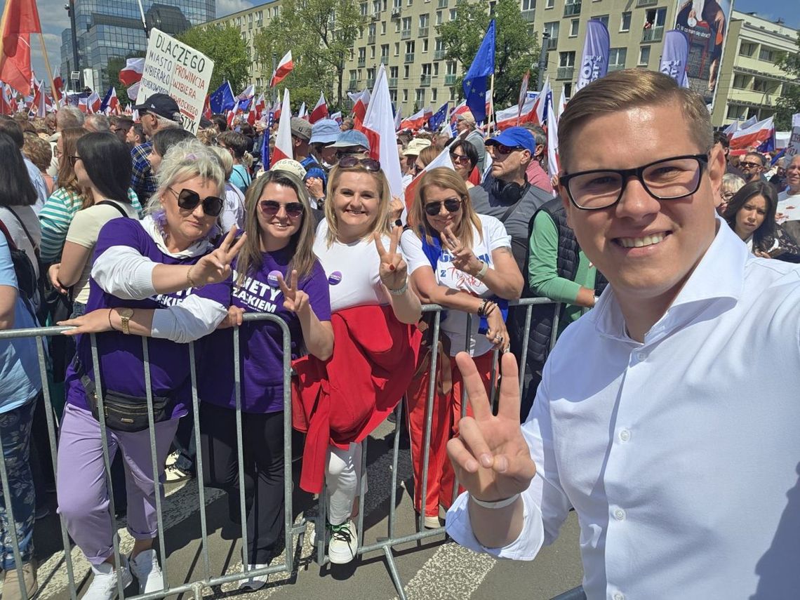 Kto z Oleśnicy pojechał na Marsz Patriotów?