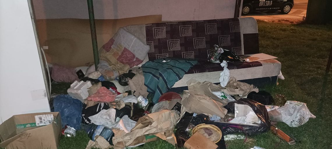 Kto zabierze śmieci z Kościelnej? Kto zabierze śmieci z Kościelnej?
