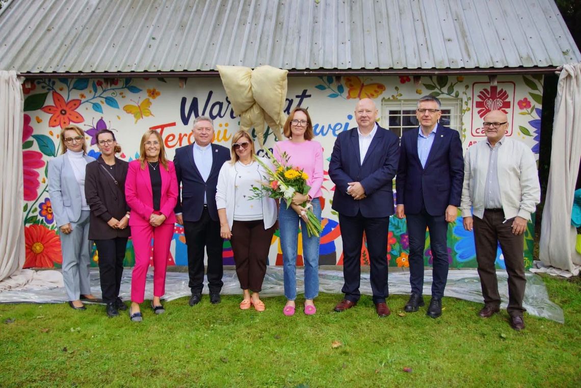 Kwiaty, które nie przekwitną. Nowy mural w WTZ Syców Kwiaty, które nie przekwitną. Nowy mural w WTZ Syców